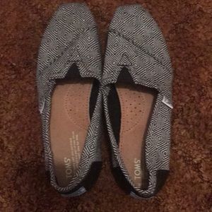 Toms